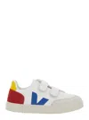 Veja Small V-12 In White