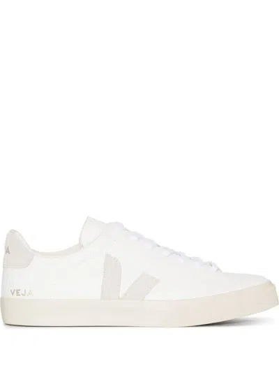VEJA WHITE LOW-TOP SNEAKERS WITH LOGO PATCH