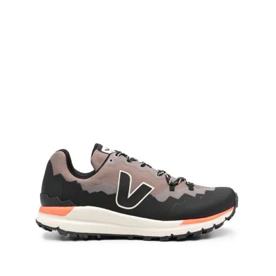 VEJA SNEAKER