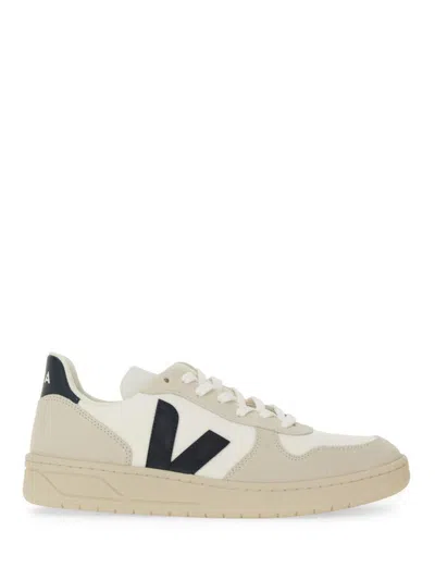Veja Sneaker V-10 In Neutral