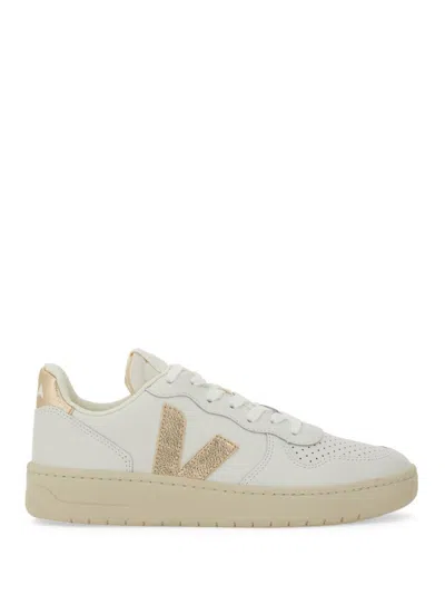 Veja Sneaker "v 10" In White