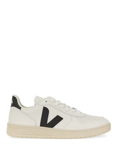 VEJA SNEAKER V-10