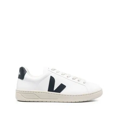 VEJA SNEAKER
