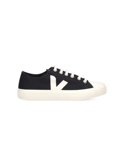 Veja Low Top Sneakers In Black