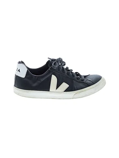 Pre-owned Veja Sneakers In Black