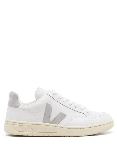 VEJA SNEAKERS BLACKS AND GREYS