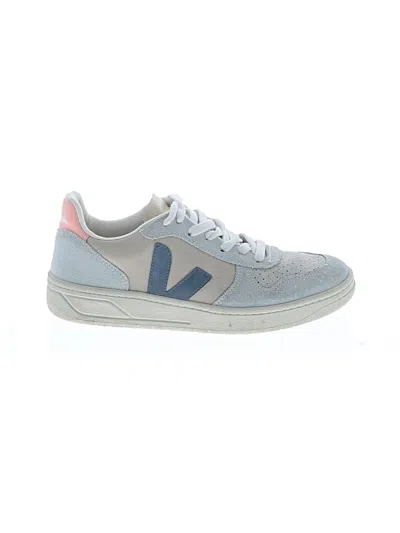 Pre-owned Veja Sneakers In Blue