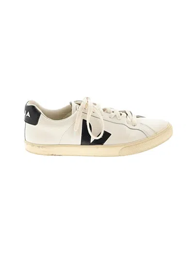 Pre-owned Veja Sneakers In Ivory