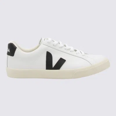 Veja Sneakers Light And Natural In White