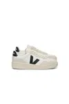Veja V-90 Trainers, Size 7 In Neutral