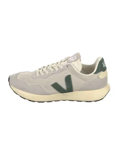 Pre-owned Veja Sneakers In Neutral