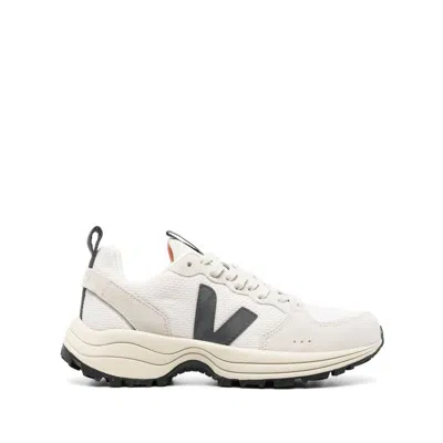 Veja Sneakers In Neutrals