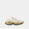 Veja Venturi 2 Lace-up Sneakers In White