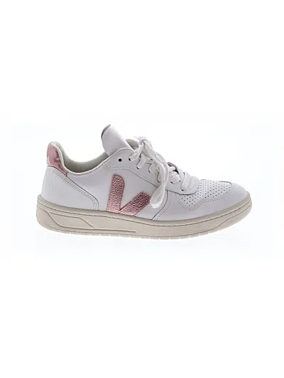 Pre-owned Veja Sneakers In White