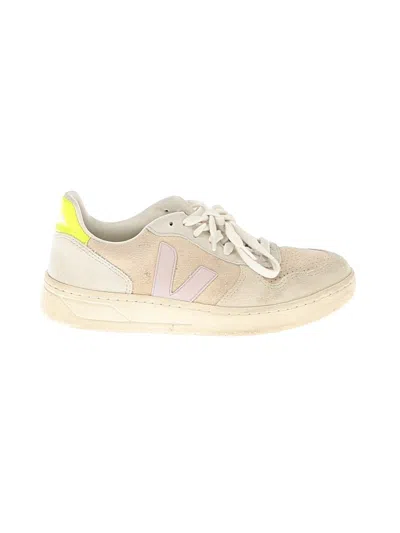 Pre-owned Veja Sneakers In White
