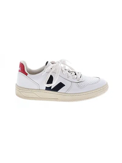 Pre-owned Veja Sneakers In White