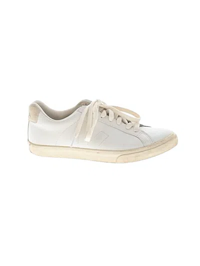Pre-owned Veja Sneakers In White