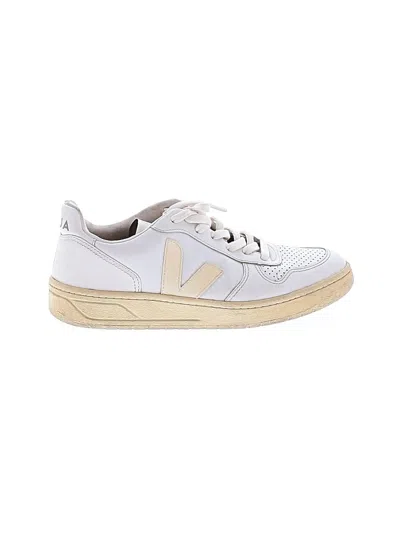 Pre-owned Veja Sneakers In White