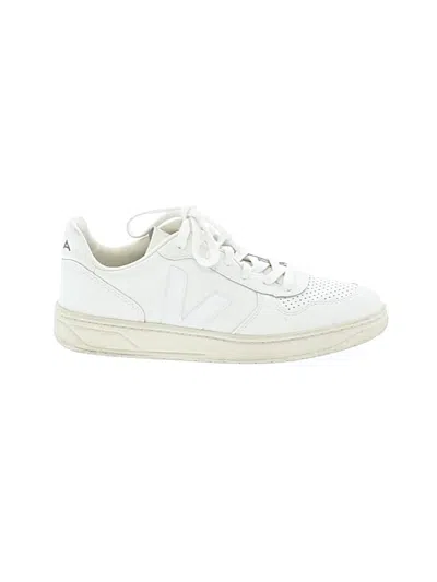 Pre-owned Veja Sneakers In White