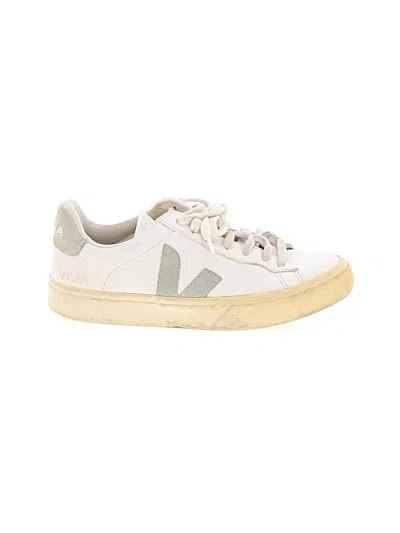Pre-owned Veja Sneakers In White