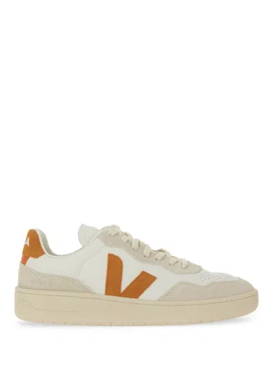 Veja V90 Low-top Sneakers In White