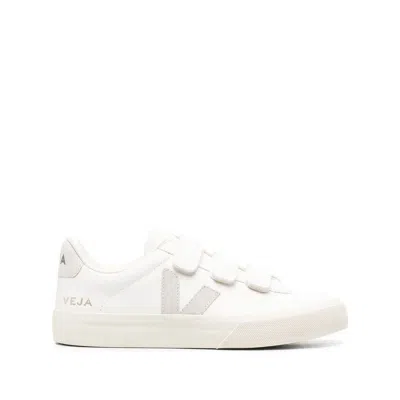 Veja Recife Chromefree Leather Men Sneaker In White Natural
