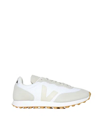 Veja Sneakers In White_pierre_natural