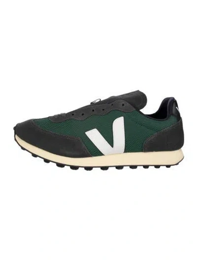 Pre-owned Veja Suede Athletic Sneakers In Green