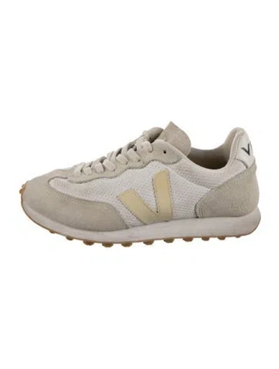 Pre-owned Veja Suede Athletic Sneakers In Neutral