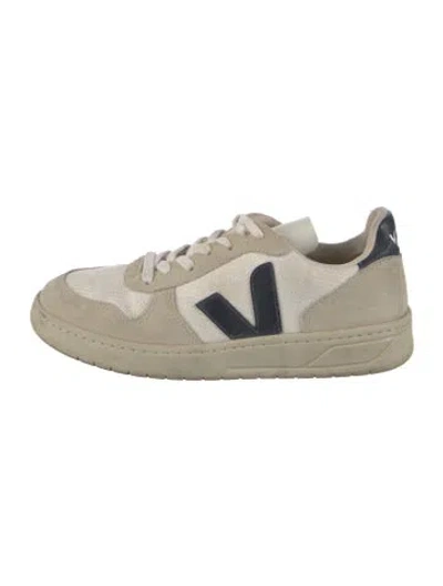 Pre-owned Veja Suede Athletic Sneakers In Neutrals