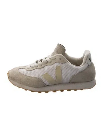 Pre-owned Veja Suede Athletic Sneakers In Neutrals