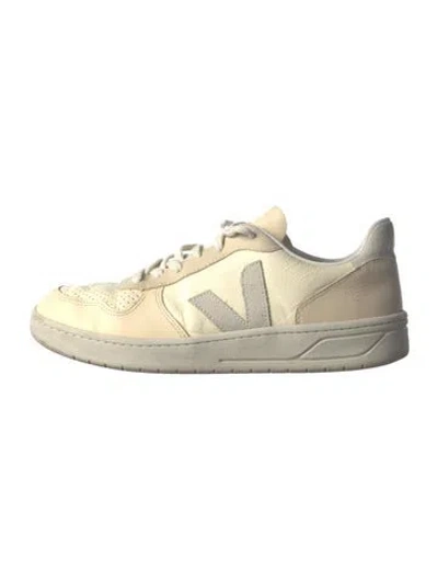 Pre-owned Veja Suede Colorblock Pattern Sneakers In White