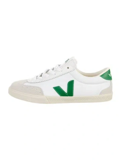 Pre-owned Veja Suede Graphic Print Sneakers In White