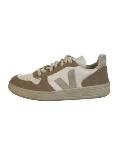 Pre-owned Veja Suede Printed Sneakers In Neutral