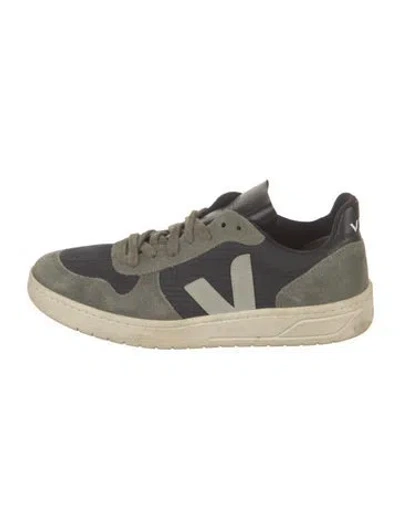Pre-owned Veja Suede Sneakers In Black/green