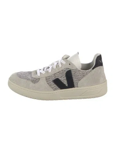 Pre-owned Veja Suede Sneakers In Black/neutrals
