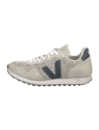 Pre-owned Veja Suede Sneakers In Gray