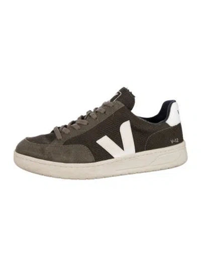 Pre-owned Veja Suede Sneakers In Green