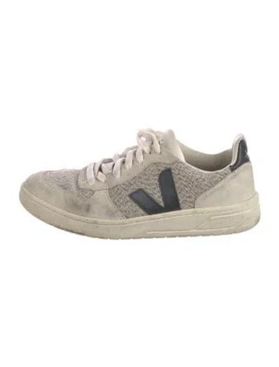 Pre-owned Veja Suede Sneakers In Neutral
