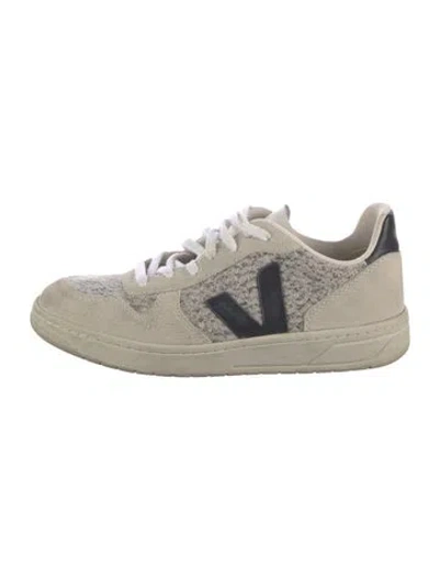 Pre-owned Veja Suede Sneakers In Neutral