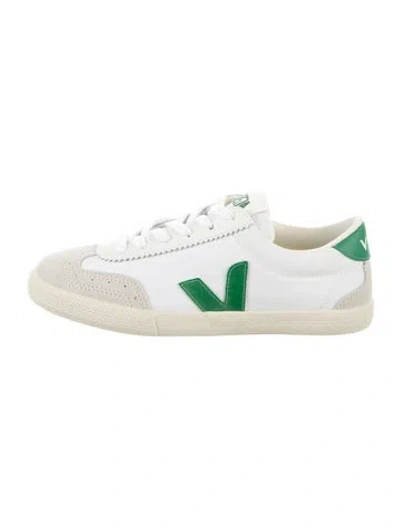 Pre-owned Veja Suede Sneakers In White