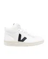 Veja Tie Low Upper Board Shoes In White