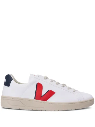 Veja Urca Cwl Logo-appliqué Sneakers In White