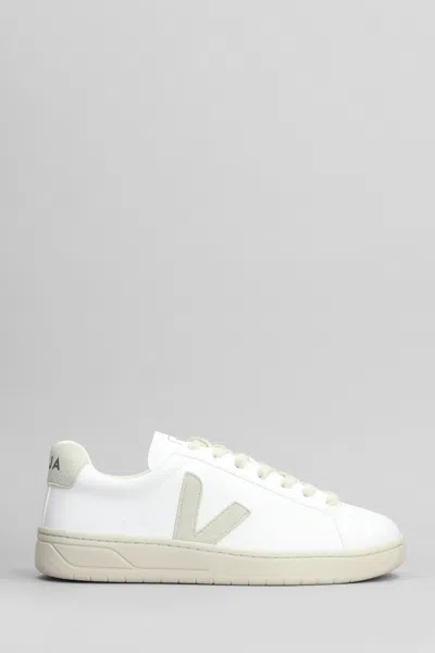 VEJA URCA CWL SNEAKERS IN WHITE LEATHER