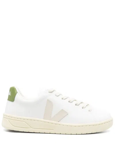 Veja Urca Trainers In White