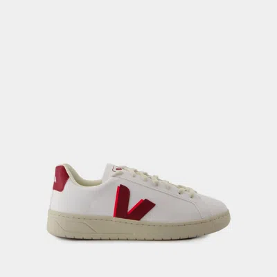 Veja Urca W Sneakers In Neutral