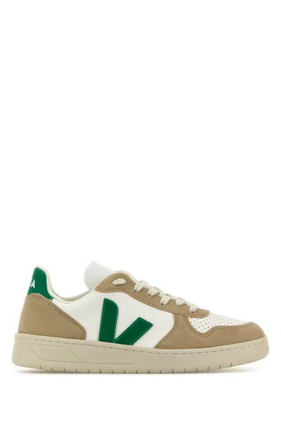 Veja V-10-39 Nd  Male In Multicolor