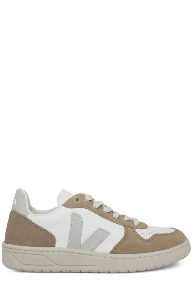 VEJA V-10 PANELLED LOW-TOP SNEAKERS