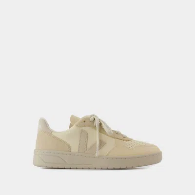 Veja V-10 Sneakers In Brown