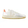 Veja V-10 Sneakers In Silver